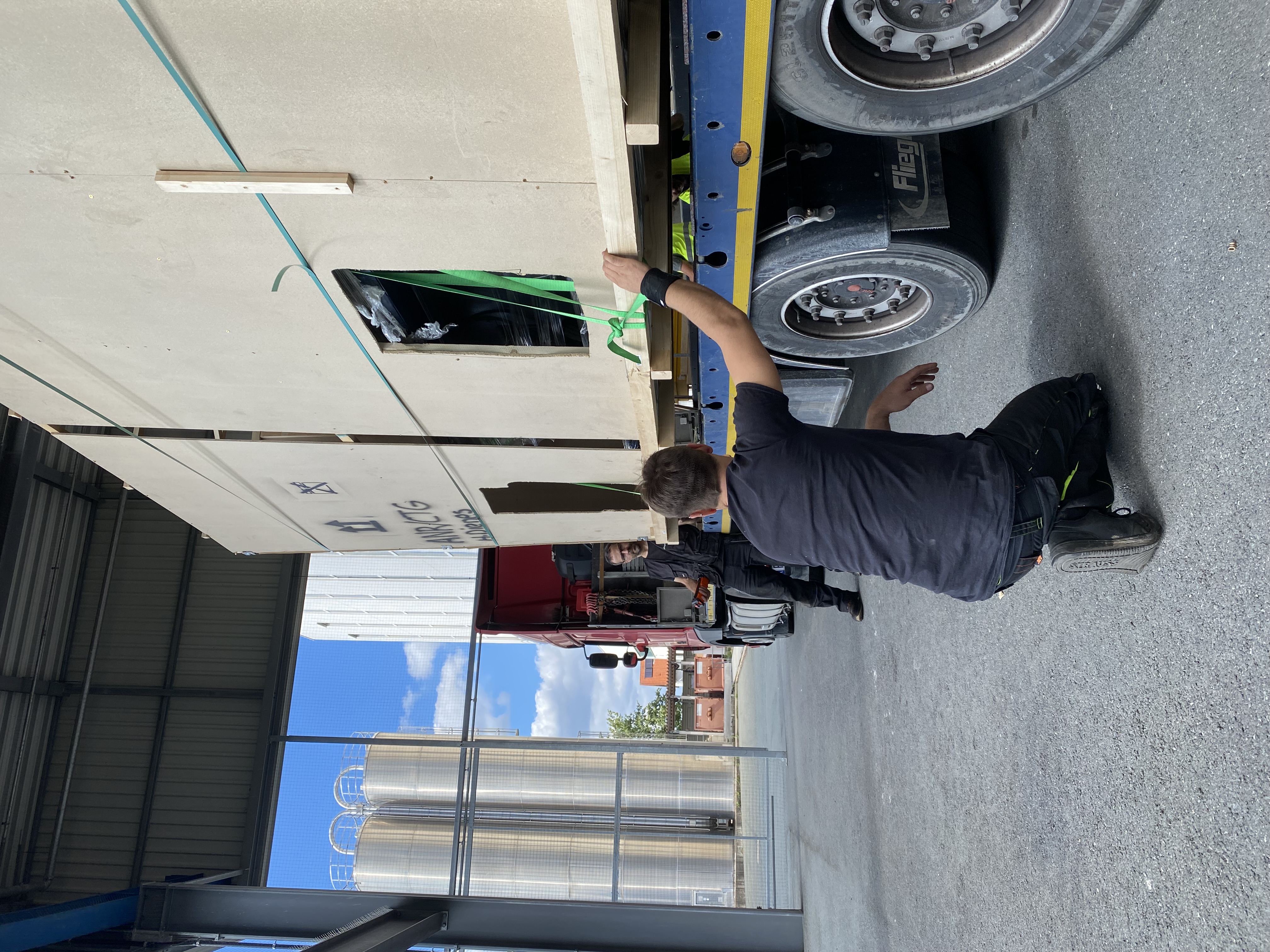 Integrierte Truckload Services – 3
